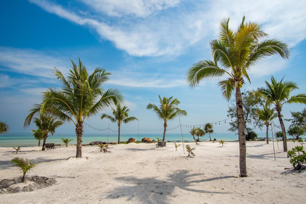 You&Me Resort Pagoda Beach Exterior foto