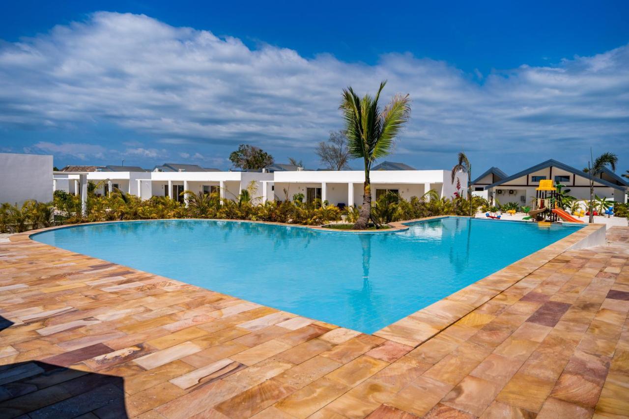 You&Me Resort Pagoda Beach Exterior foto